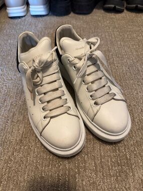 Alexander McQueen Off-White Leather Sneakers with Black Heel Tab
